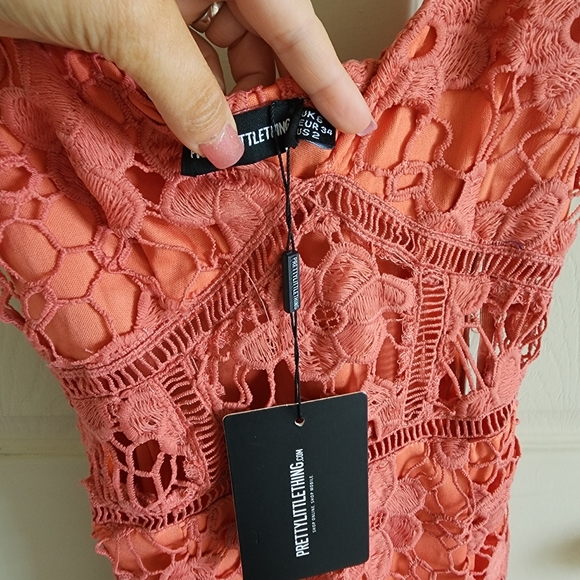 Pretty little thing Rust Lace Strappy Frill Hem Midi Dress Size 2 - Picture 3 of 3